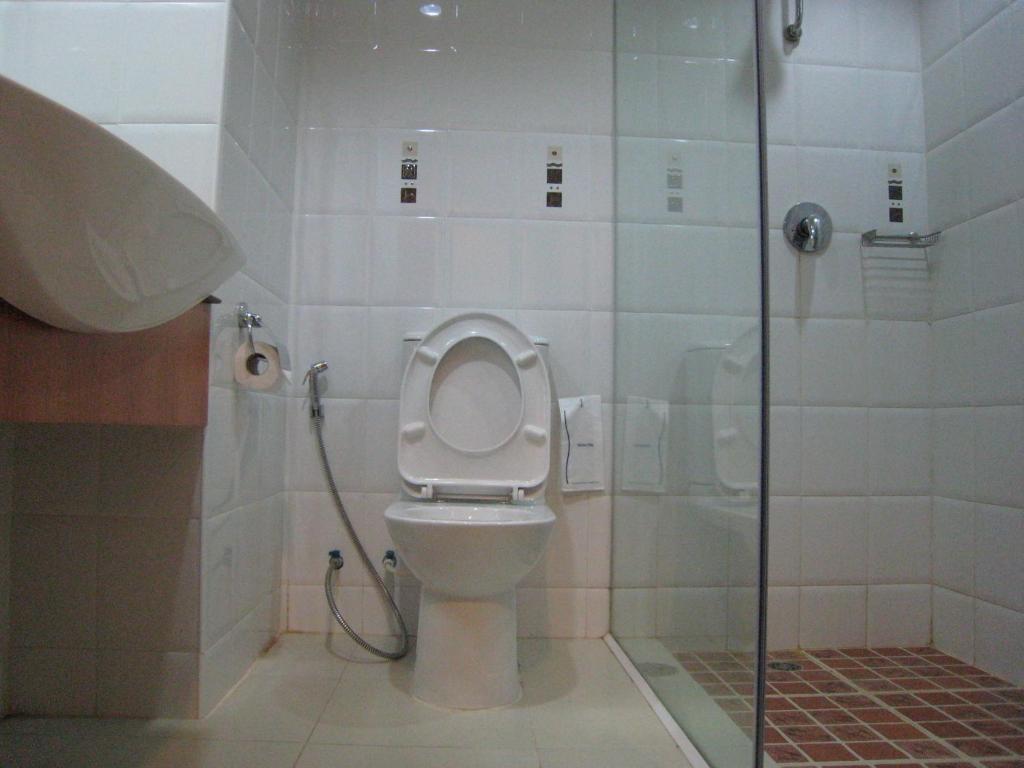Pratunam Hotel Khon Kaen Quarto foto