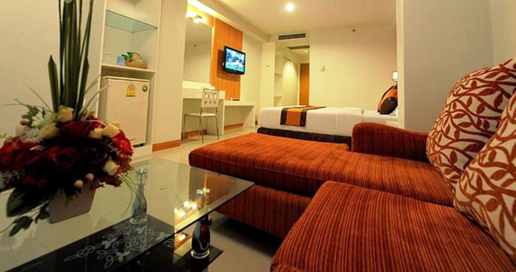 Pratunam Hotel Khon Kaen Quarto foto